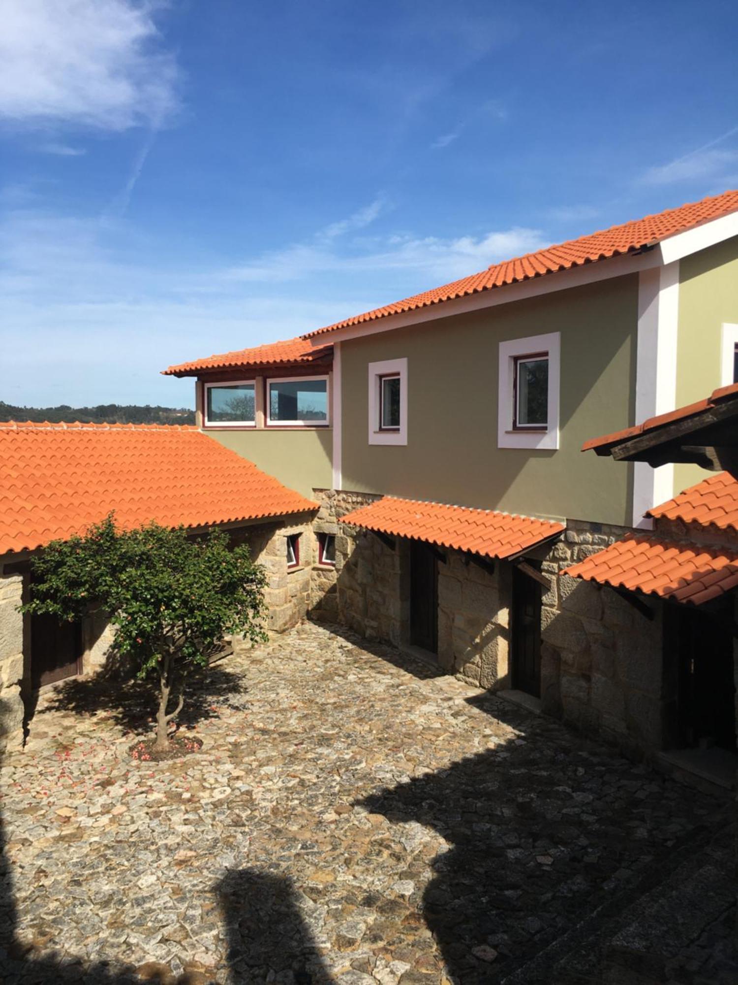 Готель Quinta De Mocamedes - Turismo De Habitacao Возела Екстер'єр фото